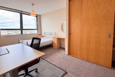 2 bed flat, Lvl 10 55 Degrees North, City Centre, Newcastle, NE16BJ - Image 5